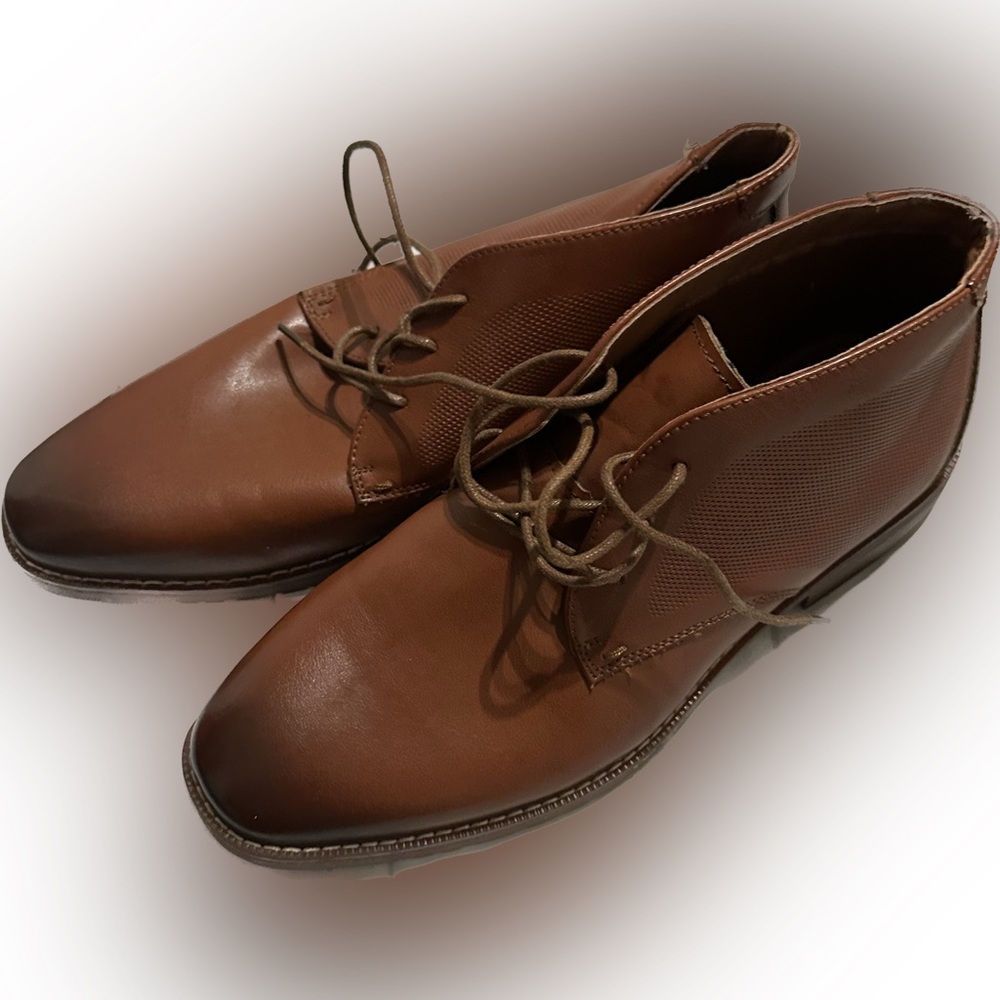 Ashford Hayes Chukka shoes size 10